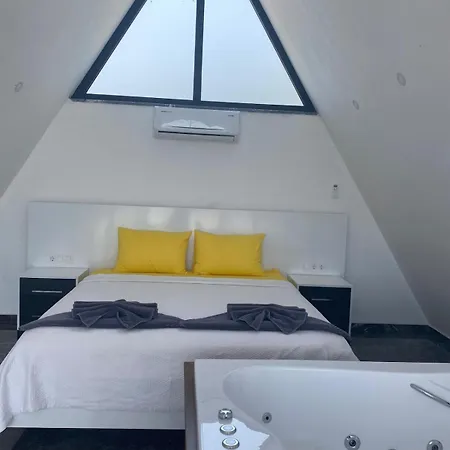 Isik Villa Kas